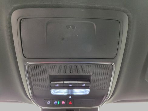 Used 2024 Chevrolet Traverse RS image 19