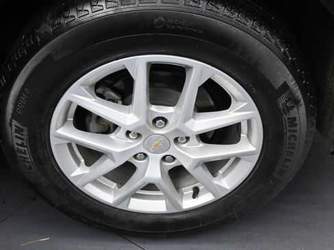 Used 2024 Chevrolet Equinox LS image 39