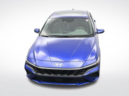 Used 2025 Hyundai Elantra SEL FWD image 21