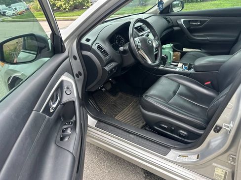 Used 2018 Nissan Altima 2.5 SL FWD image 5