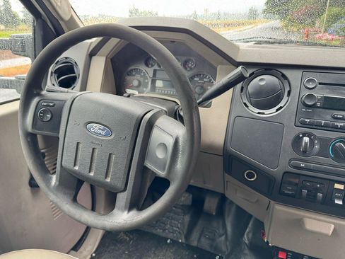 Used 2008 Ford F350 XL RWD image 28