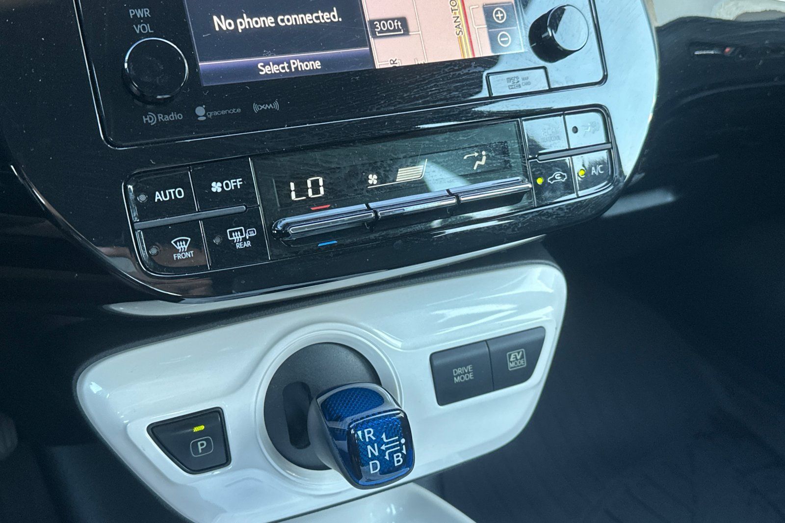Used 2016 Toyota Prius Three FWD image 28