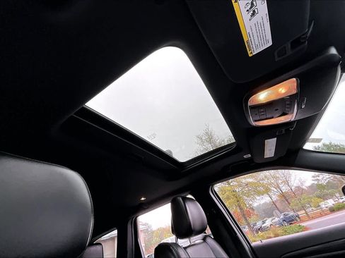 Used 2020 Jeep Grand Cherokee Altitude image 13