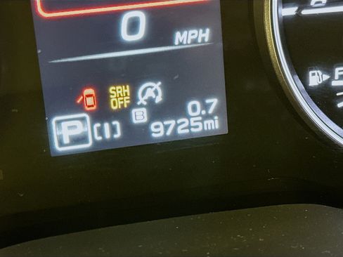 Used 2024 Subaru Crosstrek 2.0i Premium image 19