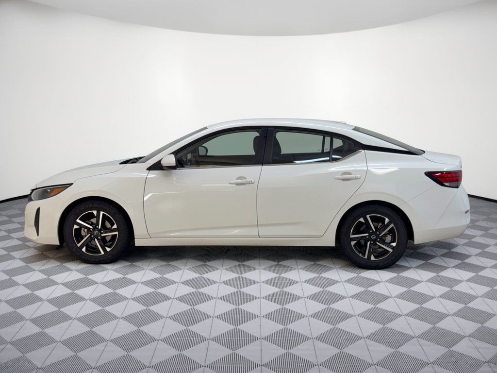 Used 2025 Nissan Sentra SV FWD image 2