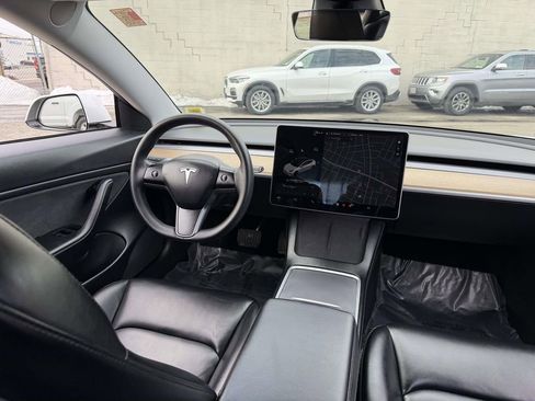 Used 2021 Tesla Model 3 Long Range image 16