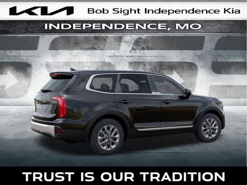 New 2025 Kia Telluride LX image 6