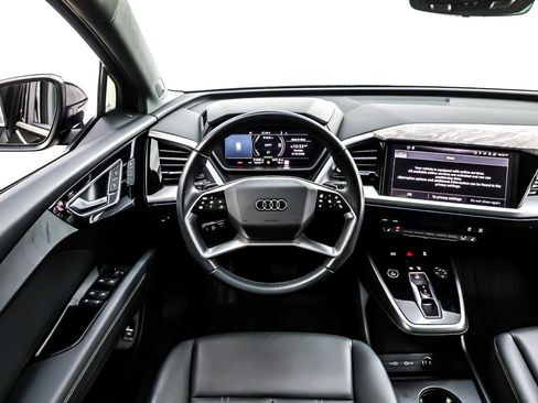 Used 2023 Audi Q4 e-tron Premium Plus w/ Premium Plus image 6