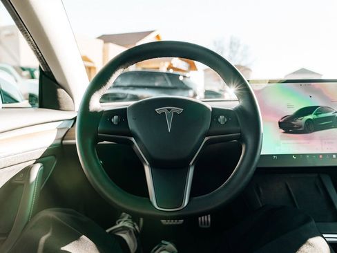 Used 2022 Tesla Model 3 Performance image 18