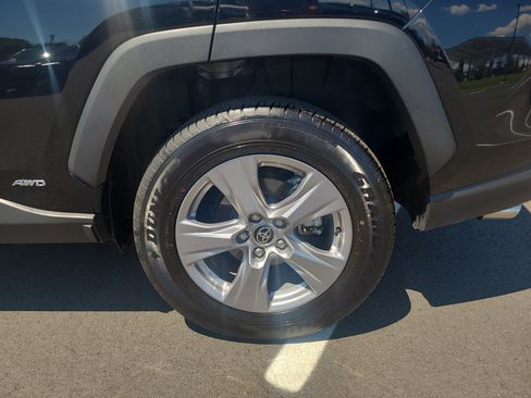 Certified 2025 Toyota RAV4 XLE AWD/4WD image 10