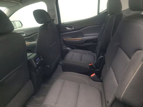 Used 2023 GMC Acadia SLE w/ Driver Convenience Package FWD image 18