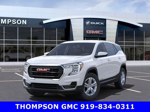 New 2023 GMC Terrain SLE image 6