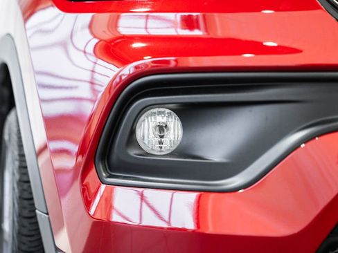 New 2026 Jeep Compass Latitude image 11