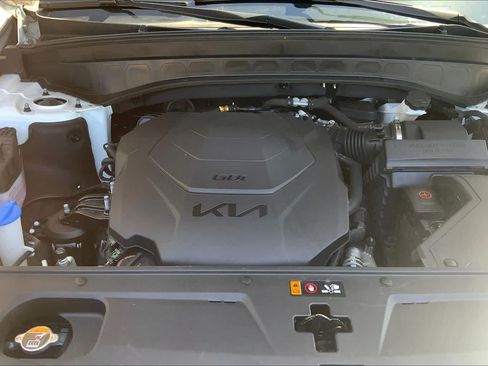 Used 2025 Kia Telluride S AWD/4WD image 30