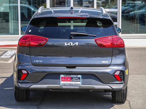 Used 2022 Kia Niro EX image 6