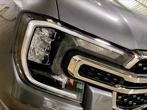 Used 2025 Ford Ranger XLT w/ FX4 Off-Road Package image 4