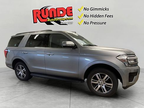 Used 2024 Ford Expedition XLT AWD/4WD image 8