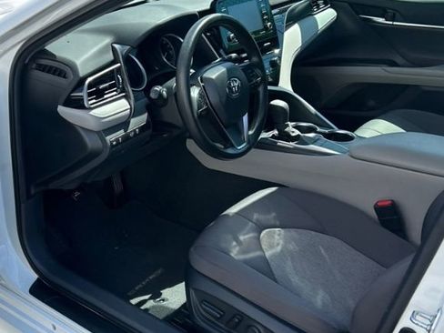 Used 2023 Toyota Camry LE image 5