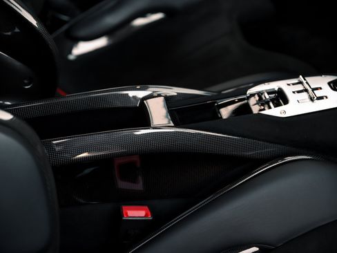 Used 2021 Ferrari SF90 Stradale image 36