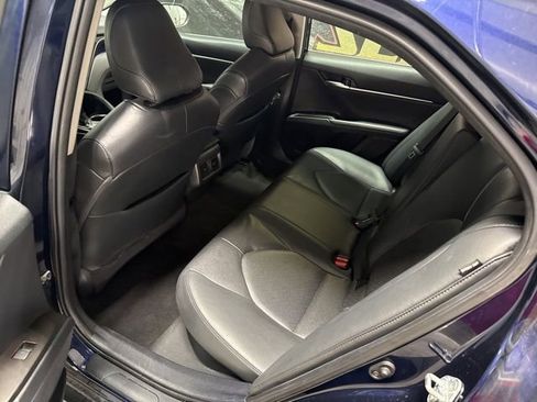 Used 2021 Toyota Camry XLE image 10