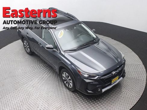 Used 2023 Subaru Outback Limited AWD/4WD image 3