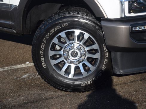 Used 2021 Ford F250 King Ranch w/ King Ranch Ultimate Package image 30