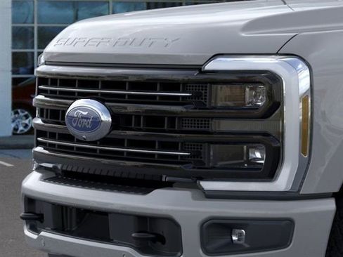 Used 2026 Ford F250 Platinum AWD/4WD image 16