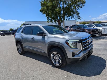 Used 2025 GMC Terrain Elevation