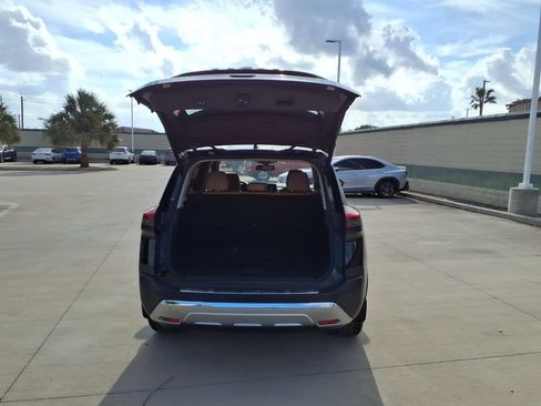 Used 2023 Nissan Rogue Platinum FWD image 20