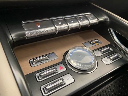 Used 2024 Lincoln Nautilus Reserve image 35