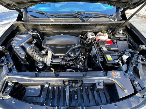 Used 2023 GMC Acadia Denali w/ Denali Ultimate Package image 7