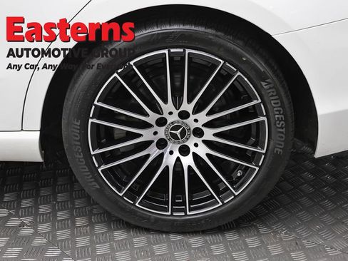 Used 2023 Mercedes-Benz C 300 4MATIC Sedan image 8
