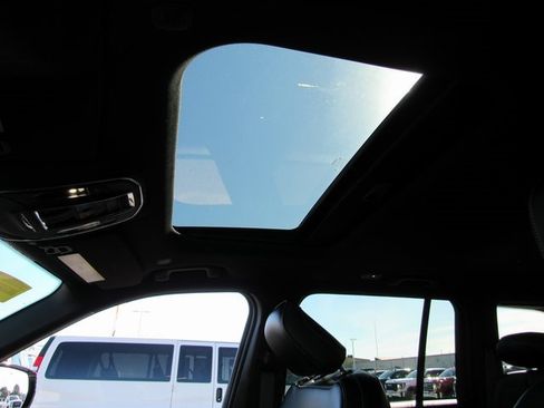 Used 2024 Jeep Grand Cherokee Altitude image 20