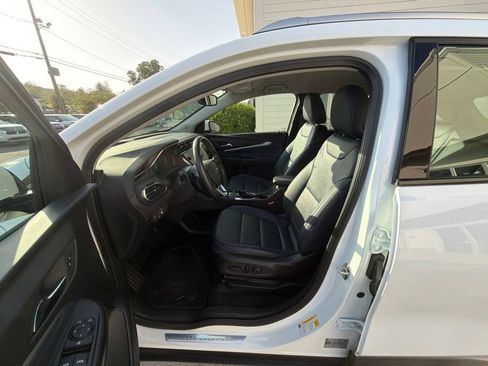 Used 2023 Chevrolet Bolt EUV LT w/ Convenience Package FWD image 41