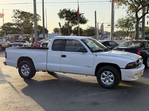 Used 2001 Dodge Dakota Sport image 7