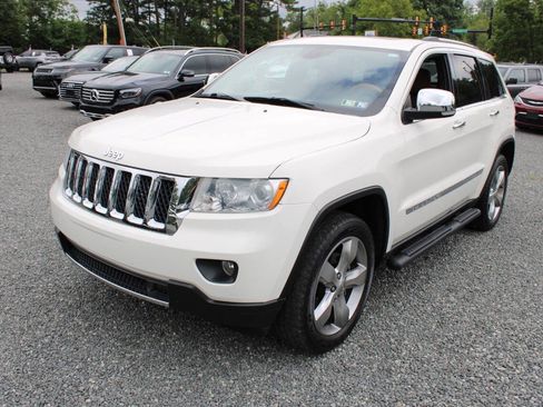 Used 2012 Jeep Grand Cherokee Overland AWD/4WD image 2