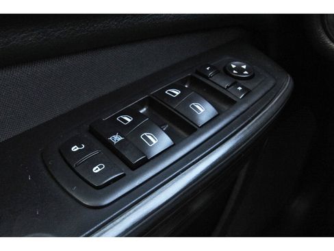 Used 2015 Jeep Cherokee Sport image 24