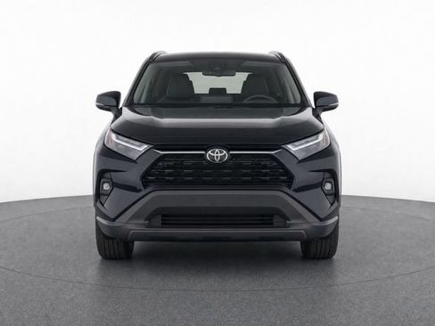 Used 2025 Toyota RAV4 XLE Premium w/ Weather Package AWD/4WD image 5