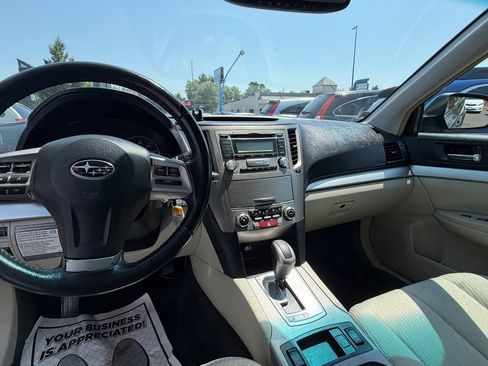 Used 2012 Subaru Outback 2.5i Premium w/ Popular Pkg 1B AWD/4WD image 8