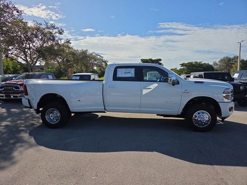 New 2026 RAM 3500 Laramie w/ Towing Technology Group AWD/4WD image 4