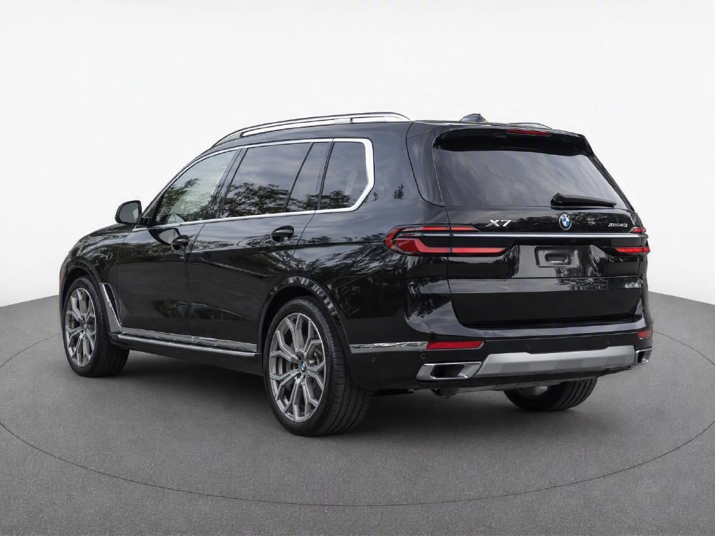 Certified 2025 BMW X7 xDrive40i AWD/4WD image 4