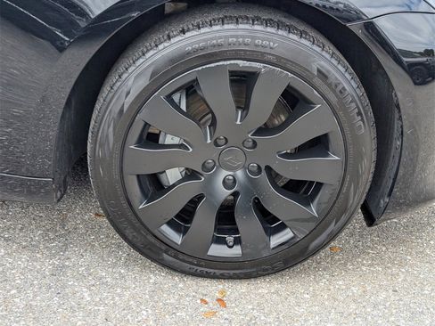 Used 2019 Tesla Model 3 image 9