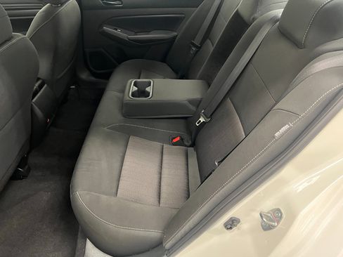 Used 2025 Nissan Altima 2.5 SV image 24