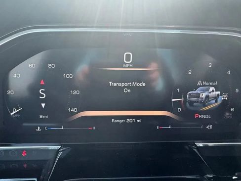 Used 2020 Chevrolet Silverado 1500 Custom w/ Custom Value Package image 24