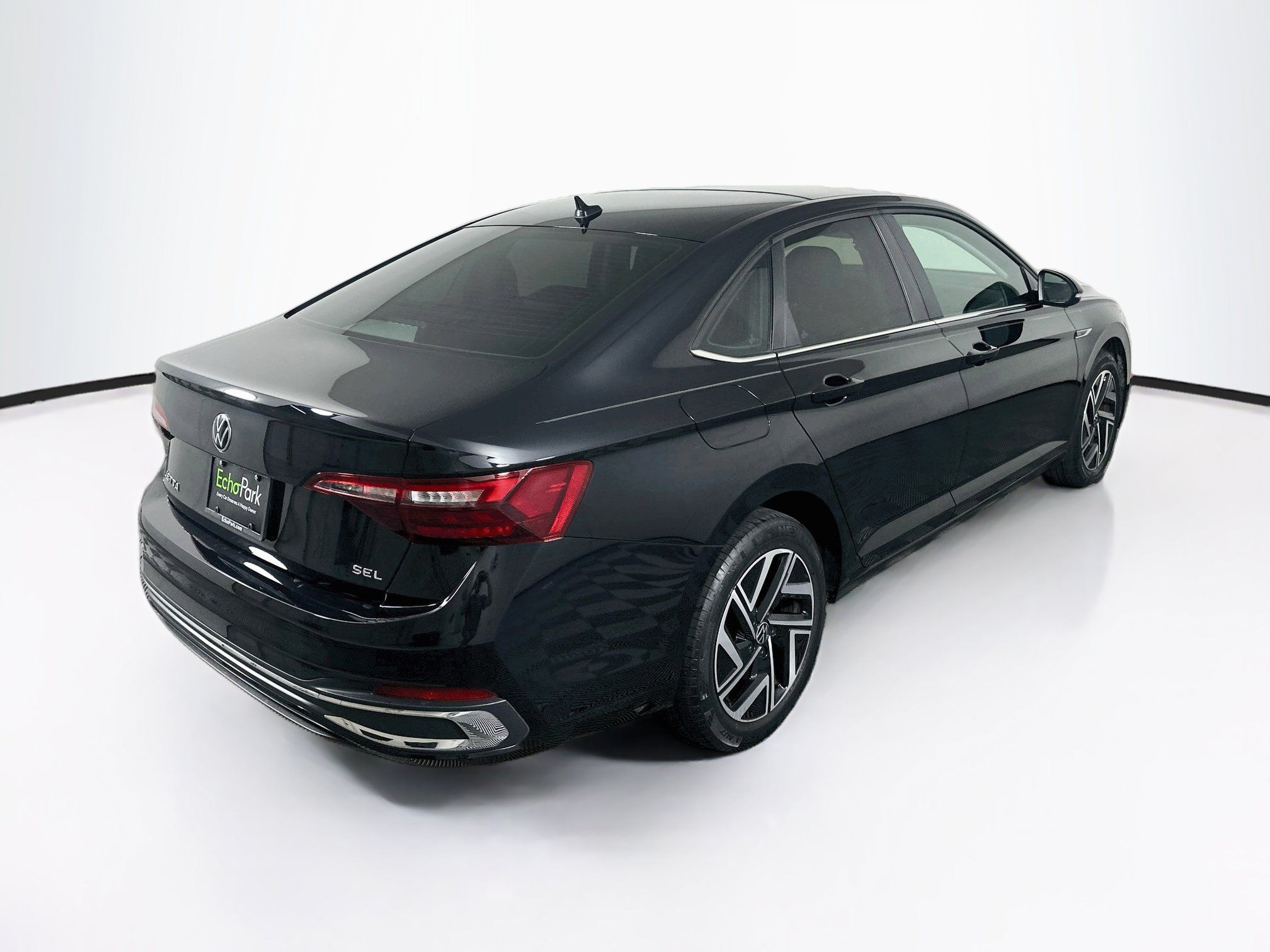 Used 2024 Volkswagen Jetta SEL FWD image 9