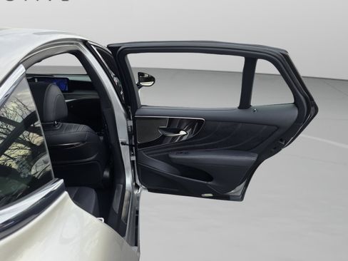 Certified 2024 Lexus LS 500 w/ Interior Upgrade Package image 30