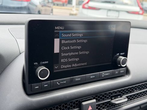 Used 2024 Honda HR-V LX image 3