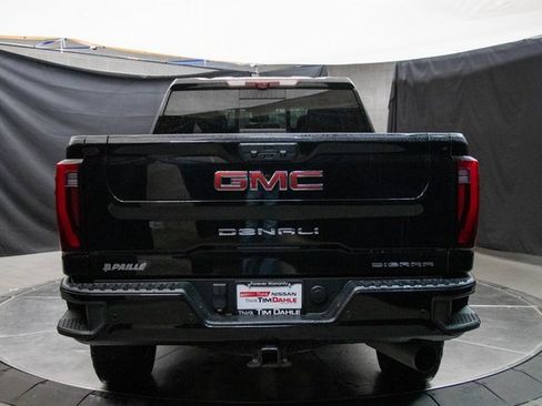 Used 2024 GMC Sierra 2500 Denali w/ Denali Reserve Package image 12