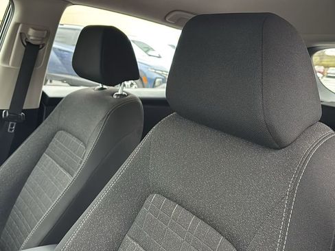 Used 2023 Honda HR-V LX image 25