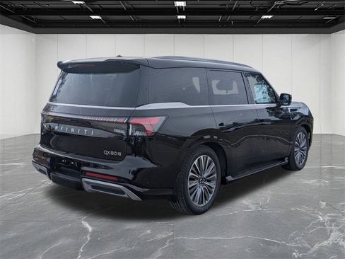 New 2026 INFINITI QX80 Luxe w/ Cargo Package image 5